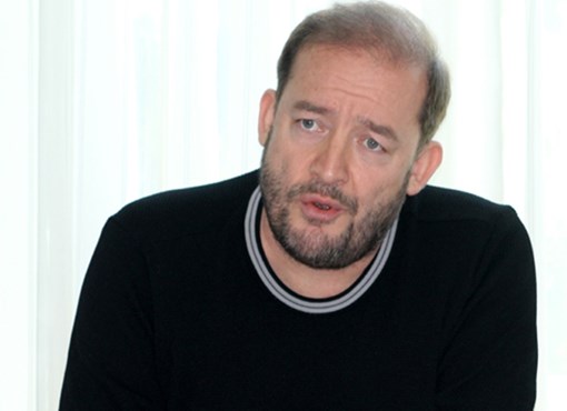 Başkan vekiliyken de, başkanken de takım düştü