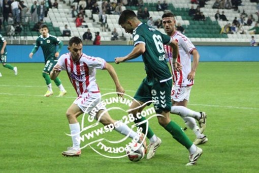 İki futbolcunun cezası bitti