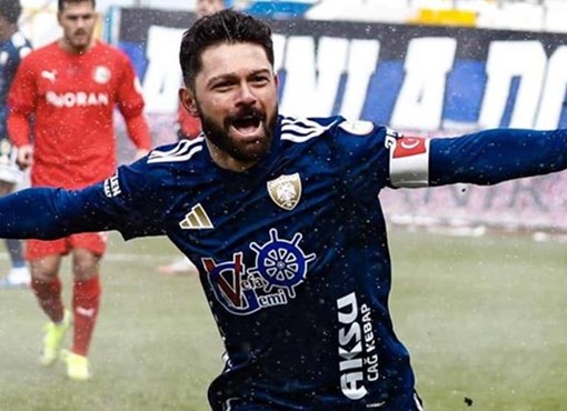 Eren Tozlu tarih yazıyor