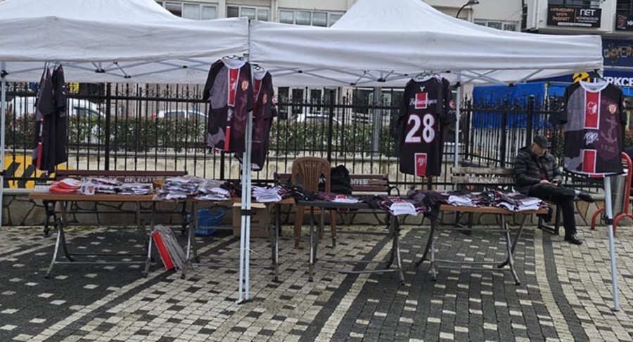 100. yıl forma satışlarına devam